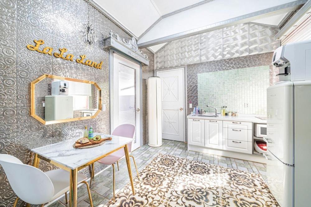 Lala Land Pet Friendly Pension Gyeongju Zewnętrze zdjęcie