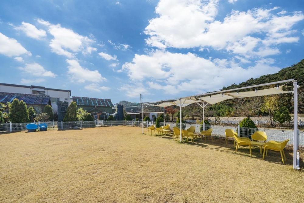 Lala Land Pet Friendly Pension Gyeongju Zewnętrze zdjęcie